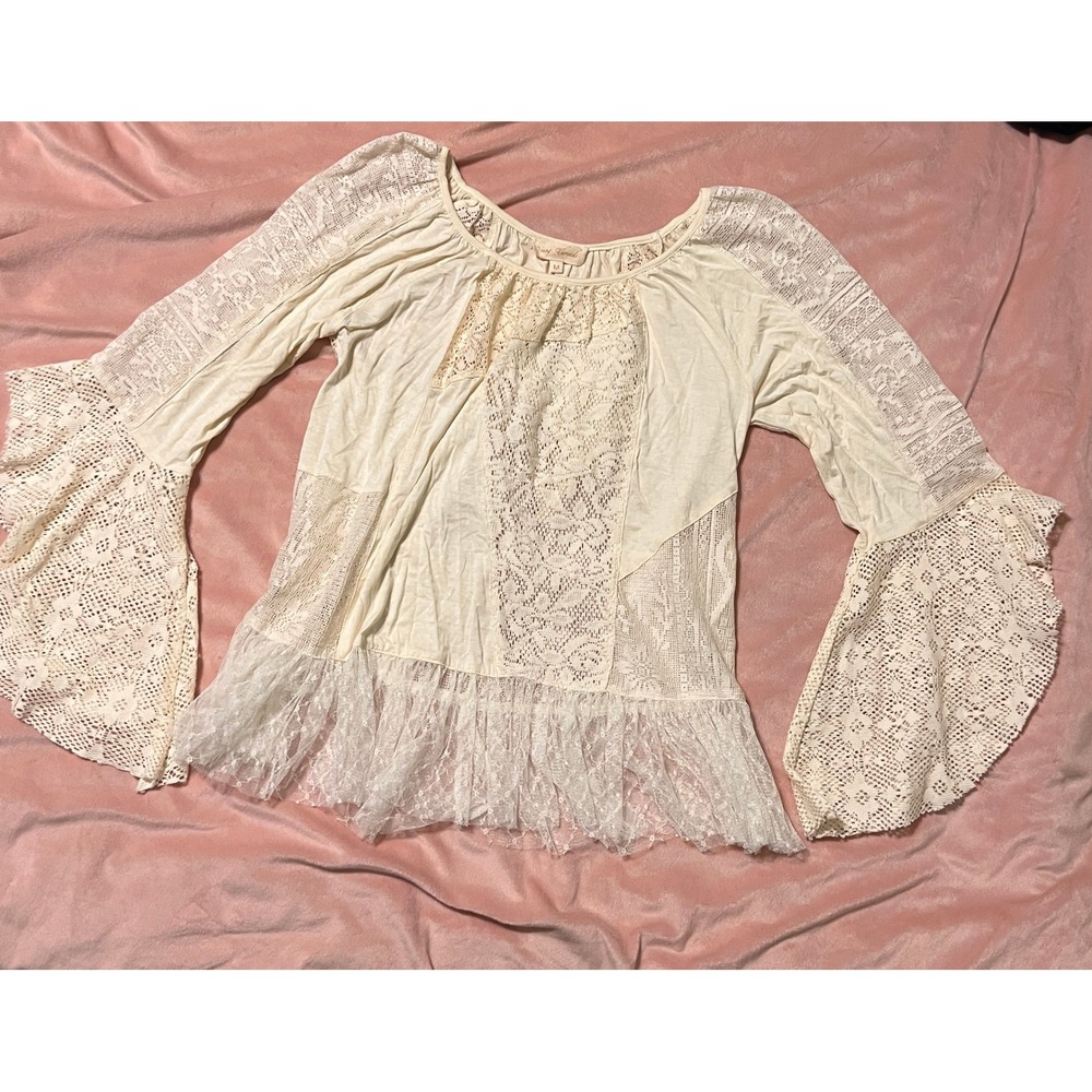Young Threads Lace Blouse Women Size M Cream Patchwork Bell Sleeve Bohemian